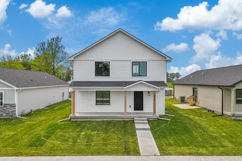 320 Veterans Blvd, Knoxville, IA 50138