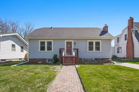 1112 Douglas Ave, Des Moines, IA 50313
