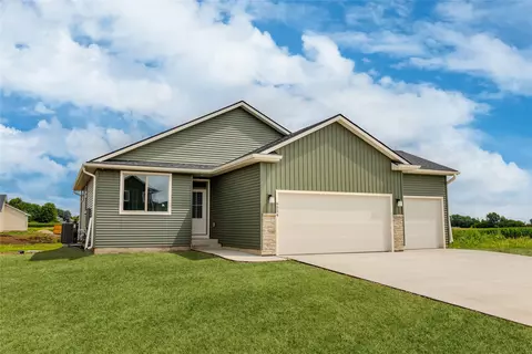 6524 NE Caroline Ave, Pleasant Hill, IA 50327