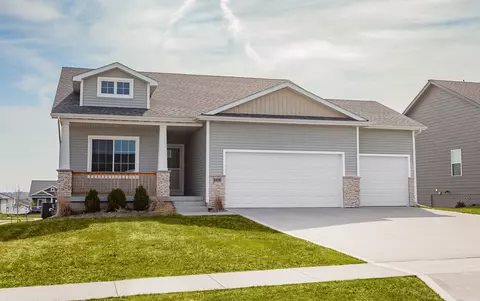 5419 165th St, Urbandale, IA 50323