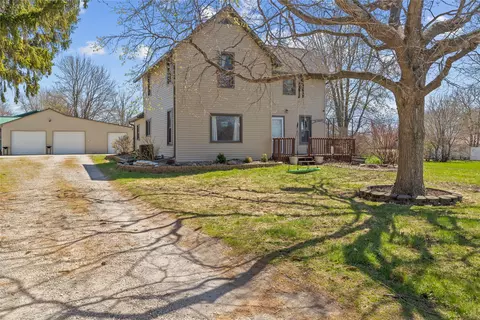 102 S Beaver Ave, Bouton, IA 50039