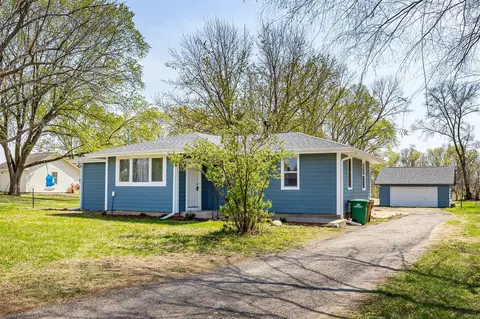 5210 NW 62nd Ave, Johnston, IA 50131