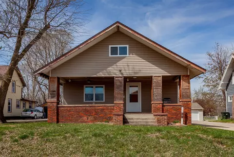 2207 1st Ave, Perry, IA 50220
