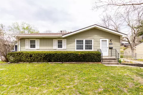 3419 Hillcrest Dr, Des Moines, IA 50310