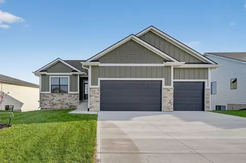 781 SW Cattail Rd, Grimes, IA 50111