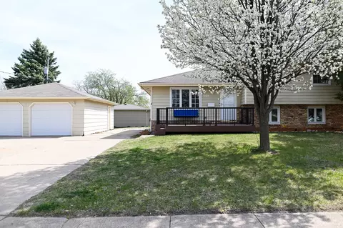 501 NE Trilein Dr, Ankeny, IA 50021