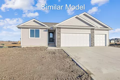 469 Napoli Ave, West Des Moines, IA 50266