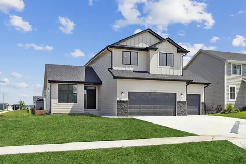 2519 NW Linwood Ct, Ankeny, IA 50023