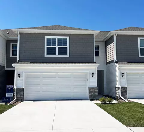 2331 SE Callista Ave, West Des Moines, IA 50265