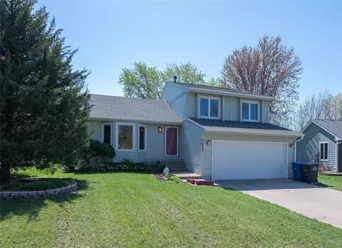 4808 Palm Ave, Des Moines, IA 50310