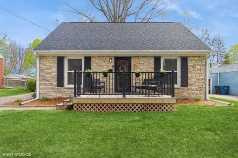 1811 56th St, Des Moines, IA 50310