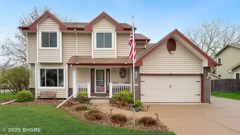 1002 NW Cedarwood Dr, Ankeny, IA 50023
