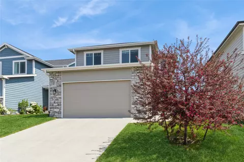1809 NE Heritage Dr, Grimes, IA 50111