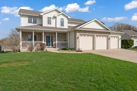 4911 Hemingway Dr, Ames, IA 50014