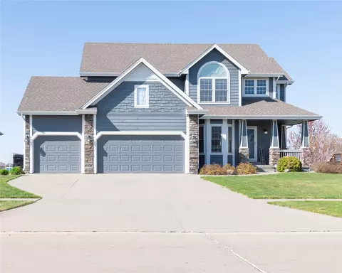 924 NW 33rd St, Ankeny, IA 50023