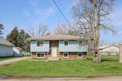 708 5th St, Minburn, IA 50167