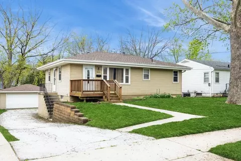 4019 54th St, Des Moines, IA 50310