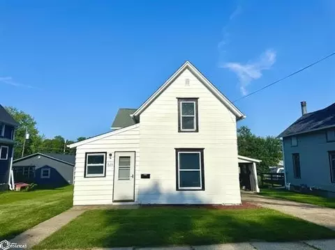 626 Prairie St, Grinnell, IA 50112