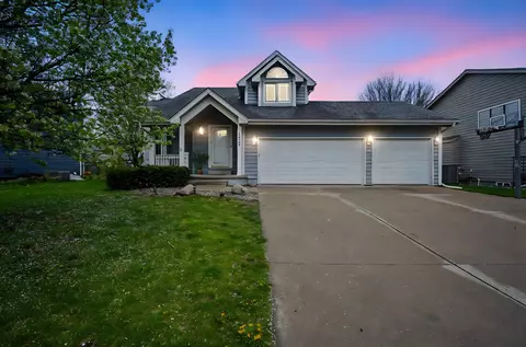 1410 Alderwood Dr, Altoona, IA 50009