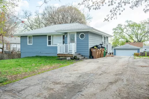 435 N 2nd St, Carlisle, IA 50047