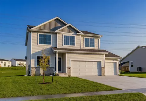 16508 Ironwood Ln, Urbandale, IA 50323