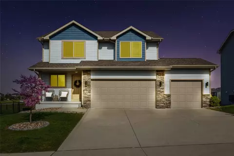 655 NE Badger Ln, Waukee, IA 50263