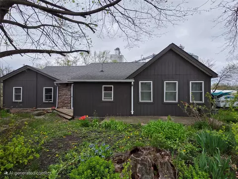 1201 Vine St, Dallas Center, IA 50063