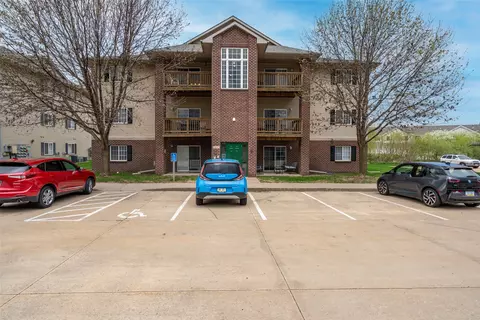 1265 SE 6th St #303, Grimes, IA 50111