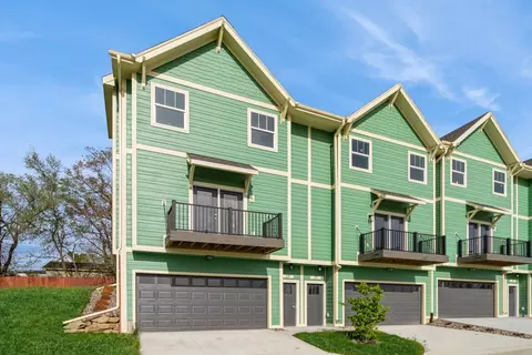 335 Forest Ave #24, Des Moines, IA 50314