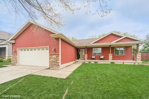 1351 Anchor Away Dr, Polk City, IA 50226