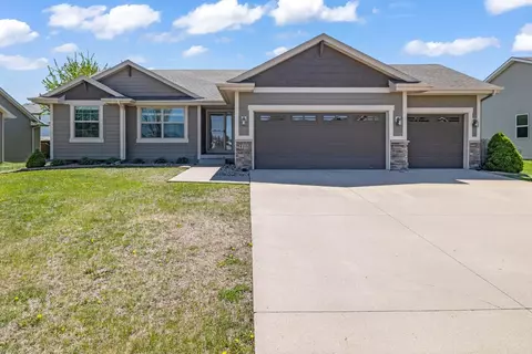 415 NE 47th St, Ankeny, IA 50021