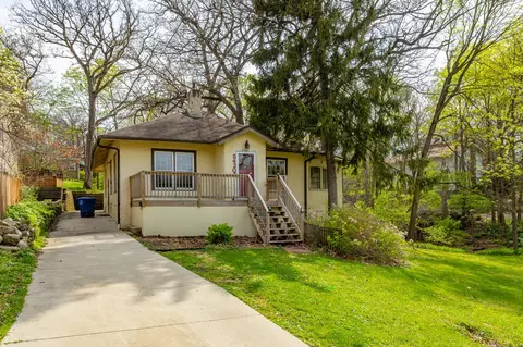 5420 Ingersoll Ave, Des Moines, IA 50312