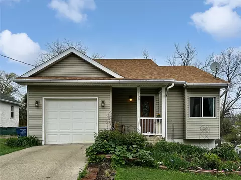 108 E Wall Ave, Des Moines, IA 50315