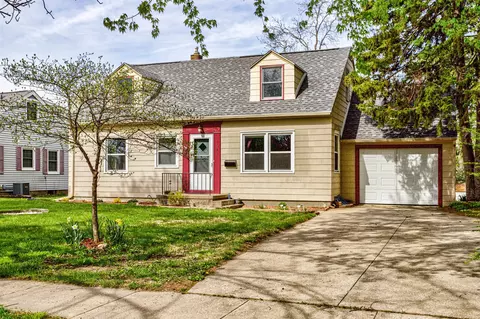 1613 Clark Ave, Ames, IA 50010