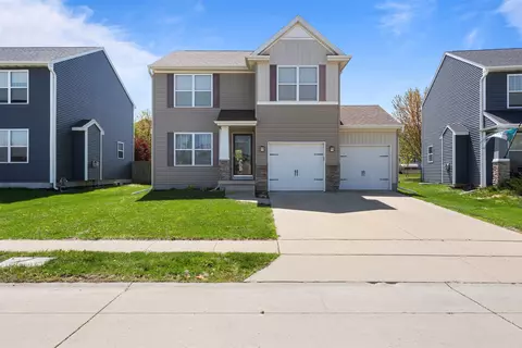 905 34th St SW, Bondurant, IA 50035