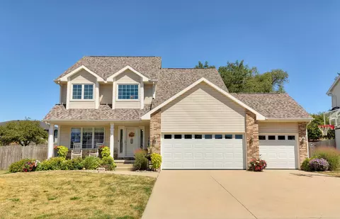 7911 Aspen Dr, West Des Moines, IA 50266