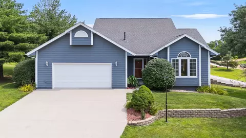 5099 Clover Ridge Rd, Panora, IA 50216