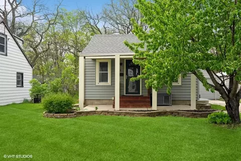 512 14th St, West Des Moines, IA 50265