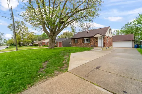 6510 SW 16th St, Des Moines, IA 50315