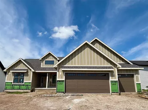5305 175th St, Urbandale, IA 50323
