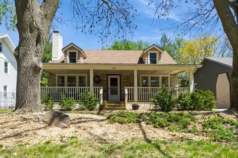 1107 46th St, Des Moines, IA 50311