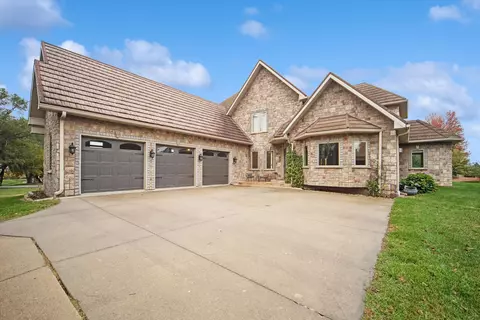 31262 Napa Valley Dr, Waukee, IA 50263