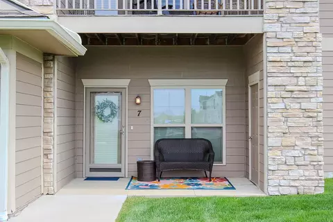 2502 NE Oak Dr #7, Ankeny, IA 50021