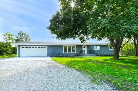 2310 Country Club Rd, Indianola, IA 50125