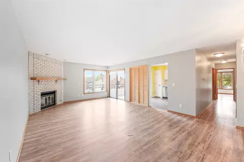 1100 50th St #2101, West Des Moines, IA 50266