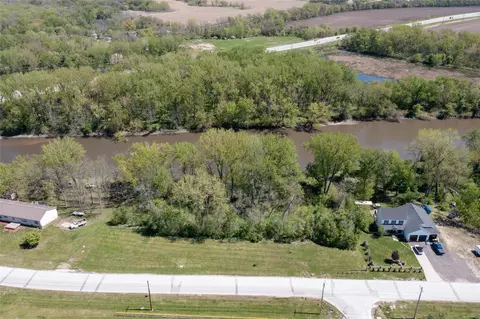 603 S 4th St, Adel, IA 50003