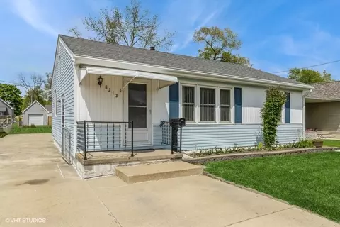 6213 Muskogee Ave, Des Moines, IA 50312