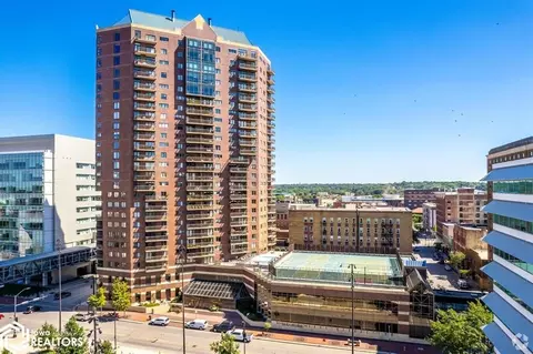 300 Walnut St #2503, Des Moines, IA 50309