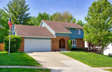 10476 Ricardo Rd, Clive, IA 50325
