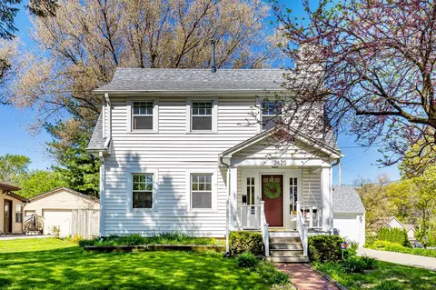 2620 35th St, Des Moines, IA 50310